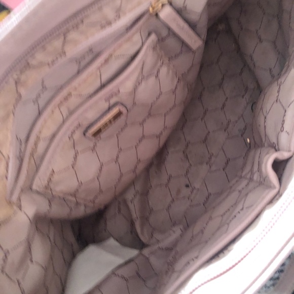 Handbag - Picture 3 of 3